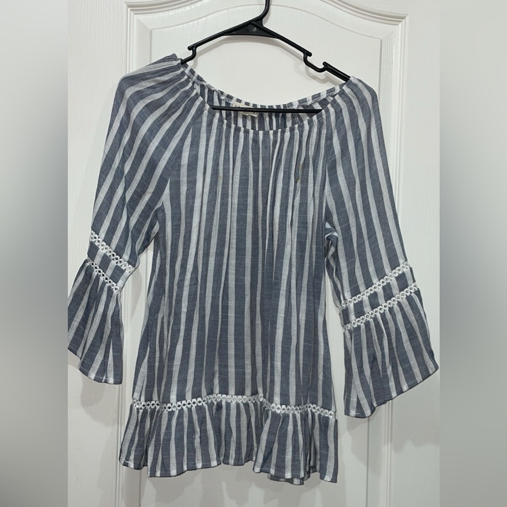 Striped blue and white Retrology blouse size M
